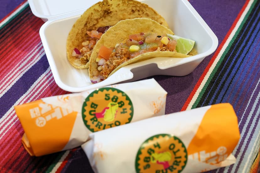 Burrito y tacos5884